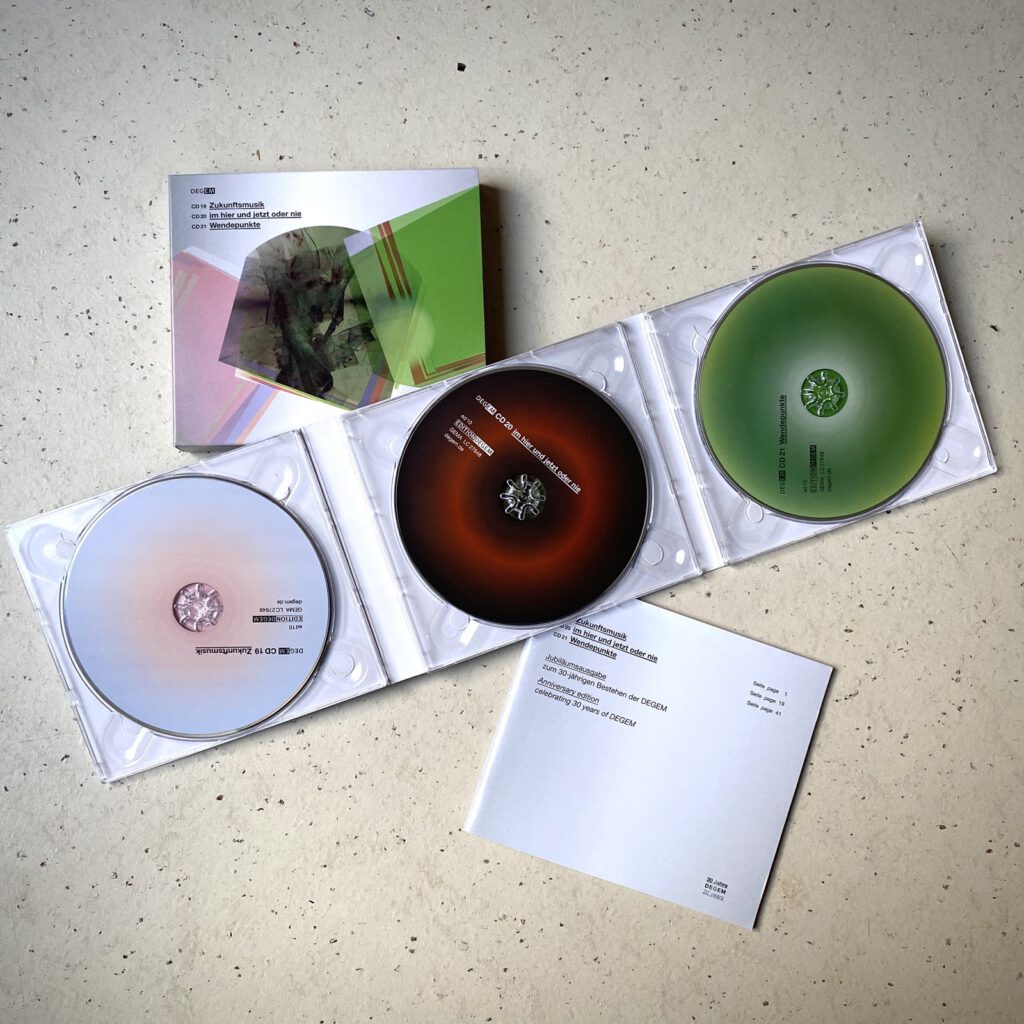 Read more about the article new release V/A – DEGEM CD 19_20_21: Zukunftsmusik/im hier und jetzt oder nie/Wendepunkte 3xCD